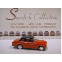 Brekina Volvo Amazon 4-deurs rood TD